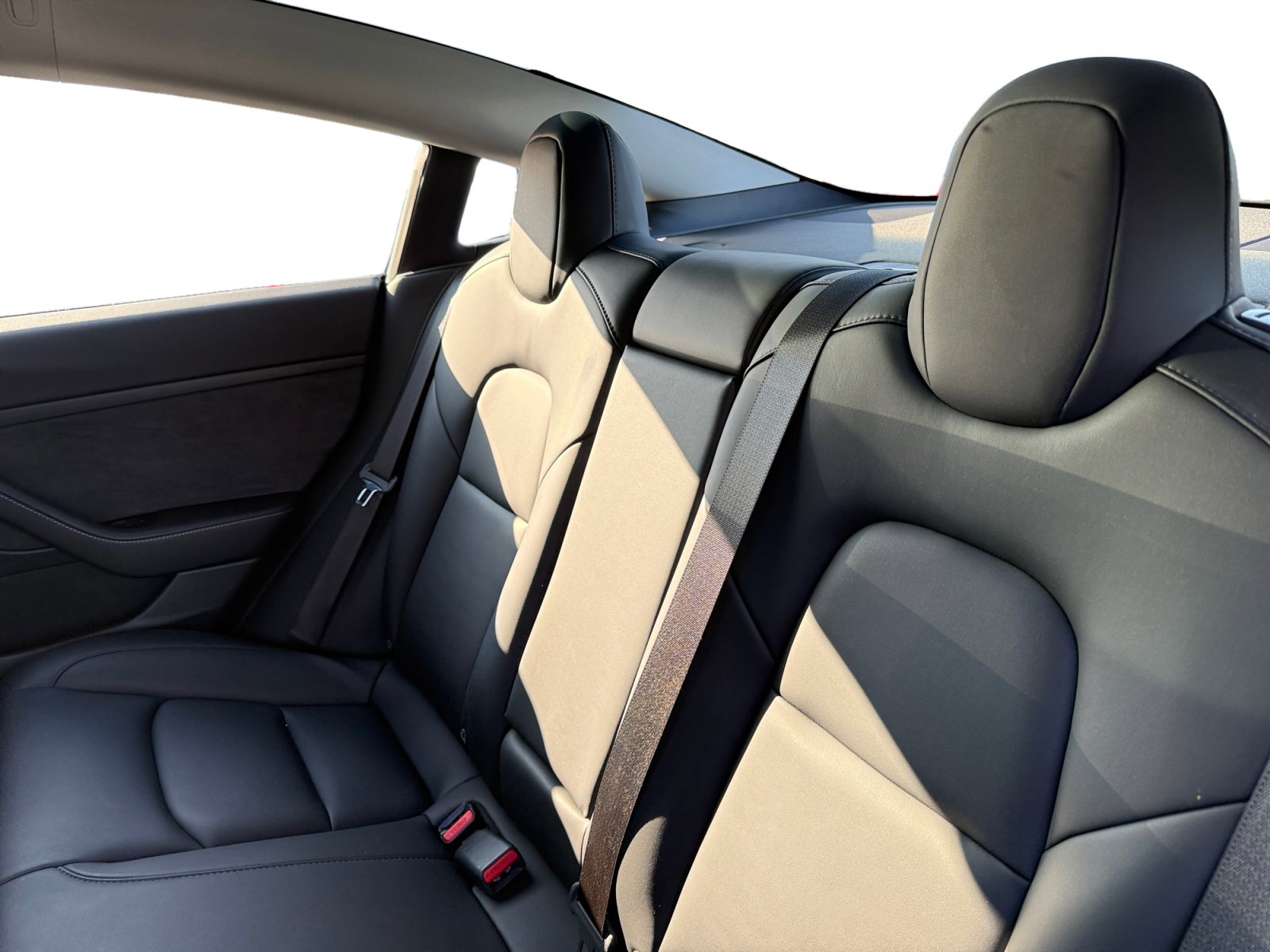 Used 2022 Tesla Model 3 Long Range image 16