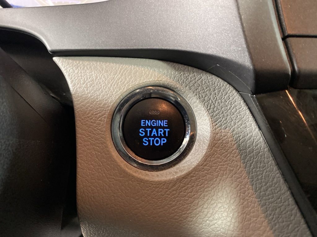 Used 2018 Toyota Sienna XLE w/ XLE Navigation Package image 17