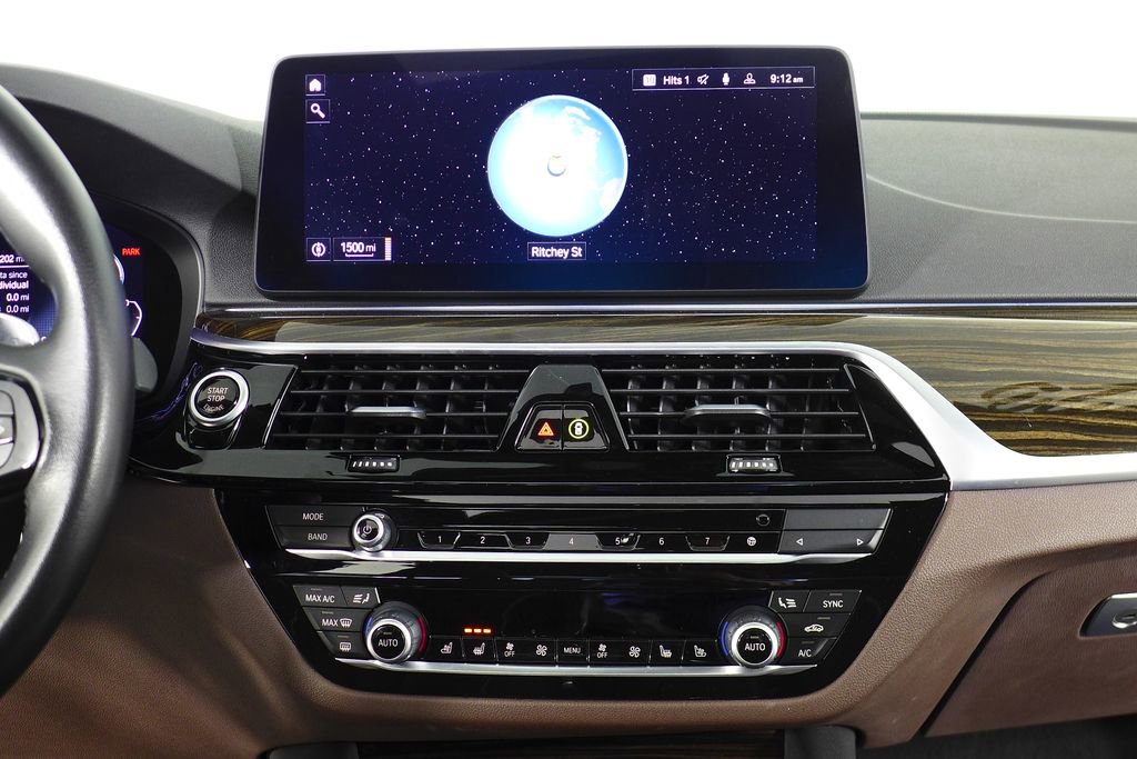 Certified 2023 BMW 530e w/ Premium Package image 25