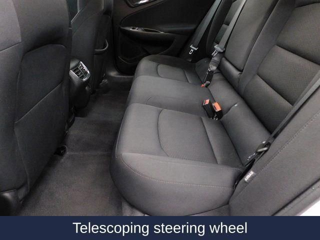 Used 2023 Chevrolet Malibu LT image 29