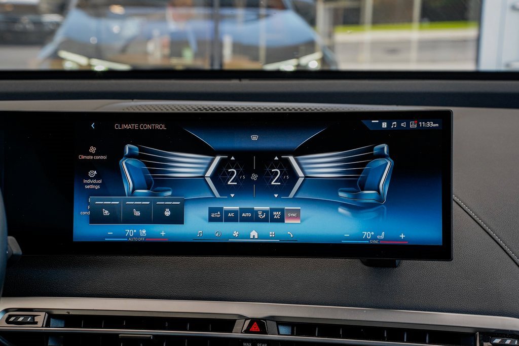 Used 2025 BMW iX xDrive50 w/ Premium Package image 15