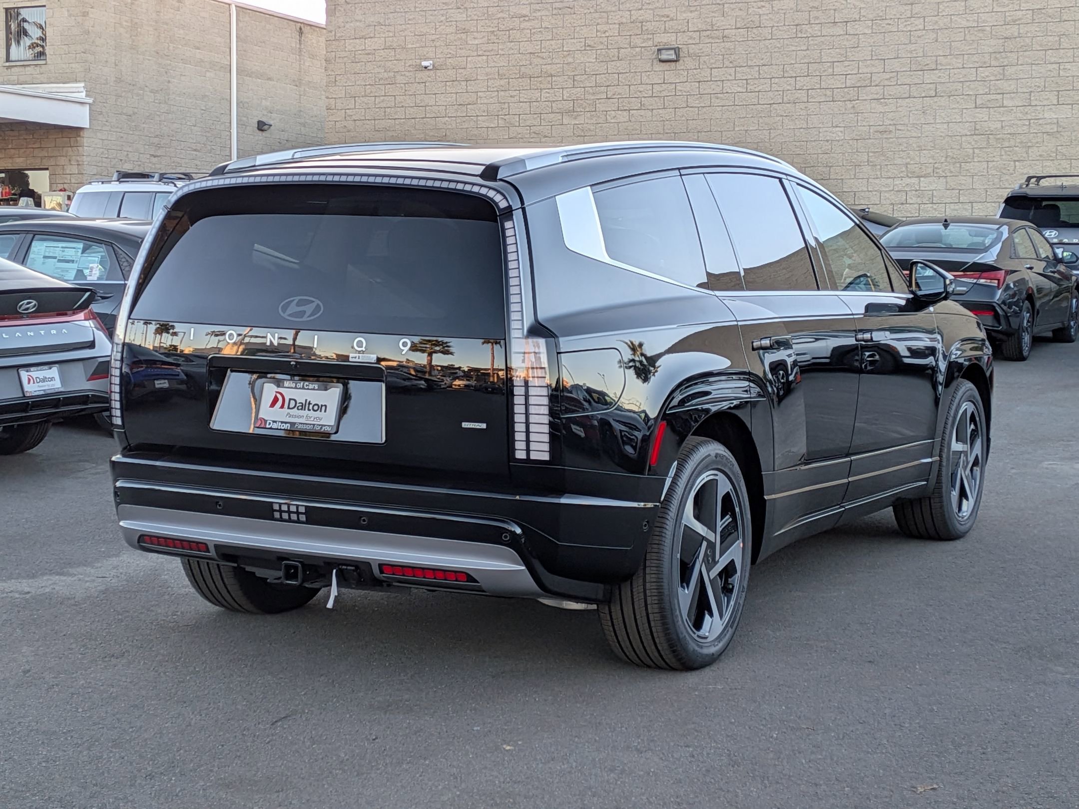 New 2026 Hyundai Ioniq 9 Limited w/ Tow & Go Package image 4