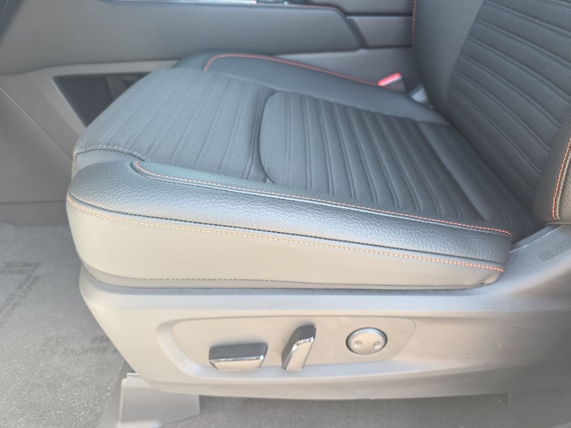 New 2026 Nissan Pathfinder Rock Creek AWD/4WD image 27