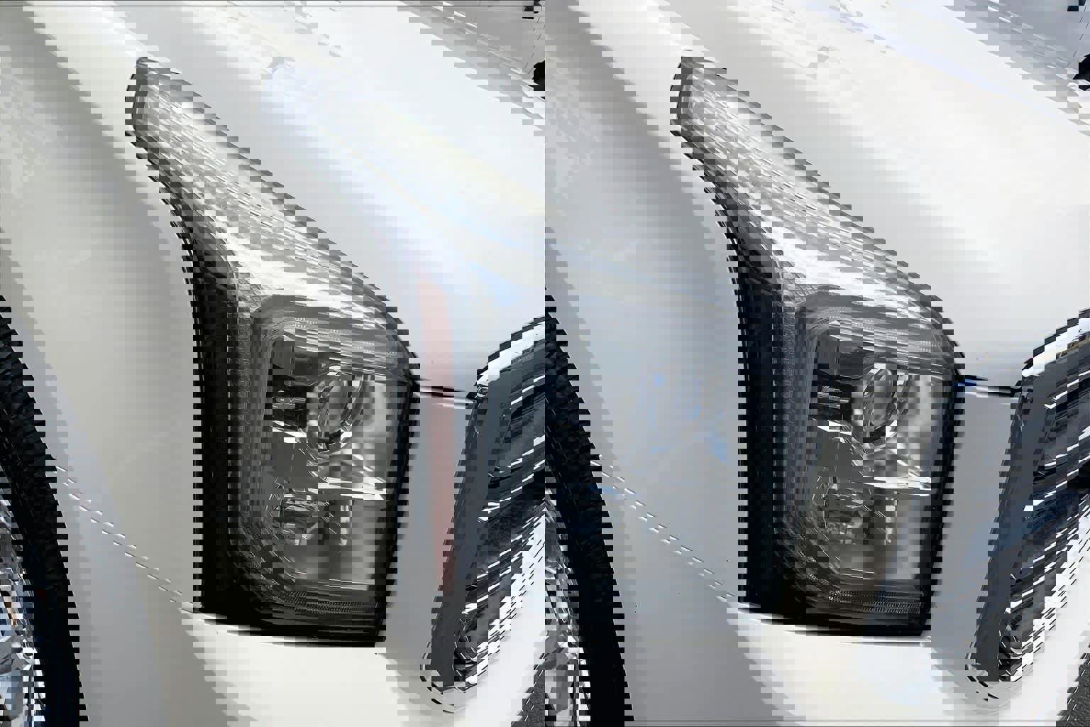 Used 2015 GMC Yukon XL SLT w/ Open Road Package AWD/4WD image 28