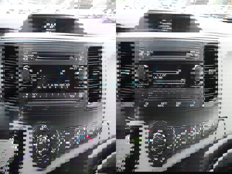 Used 2014 Toyota Sienna LE image 13