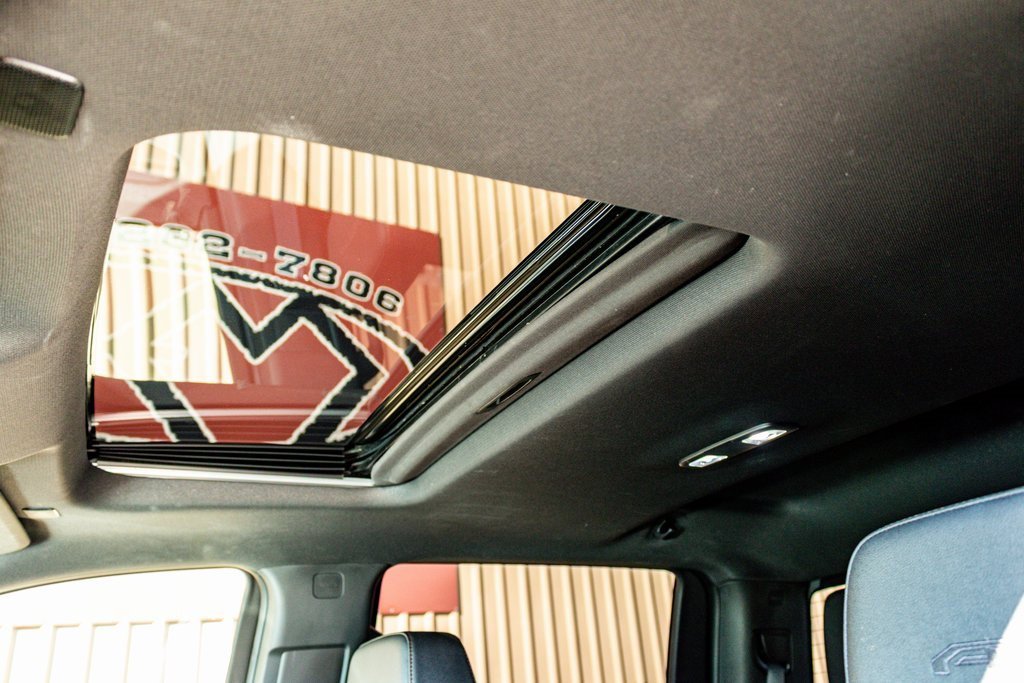 Used 2024 GMC Sierra 1500 AT4 w/ Technology Package image 19