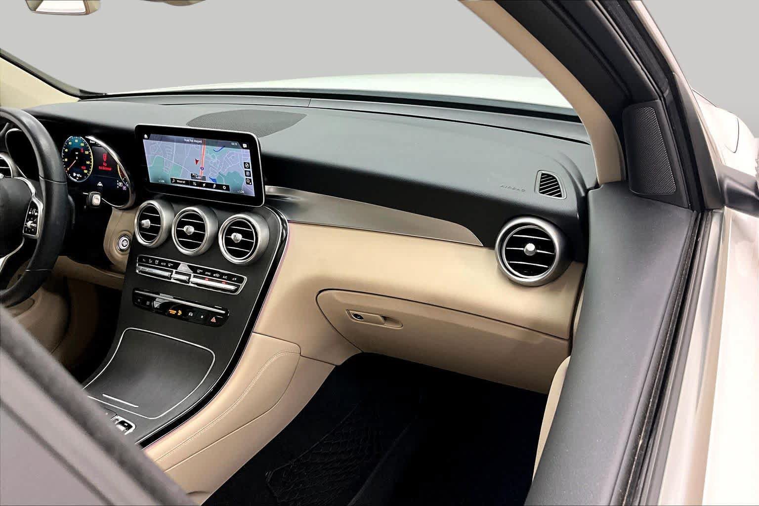 Used 2020 Mercedes-Benz GLC 300 image 18