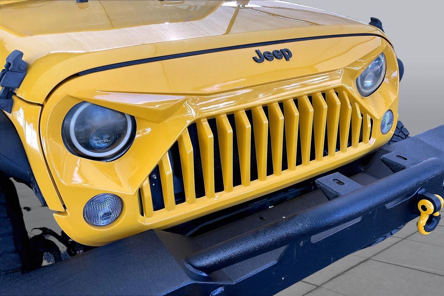 Used 2015 Jeep Wrangler Unlimited Sport w/ Quick Order Package 24S AWD/4WD image 29