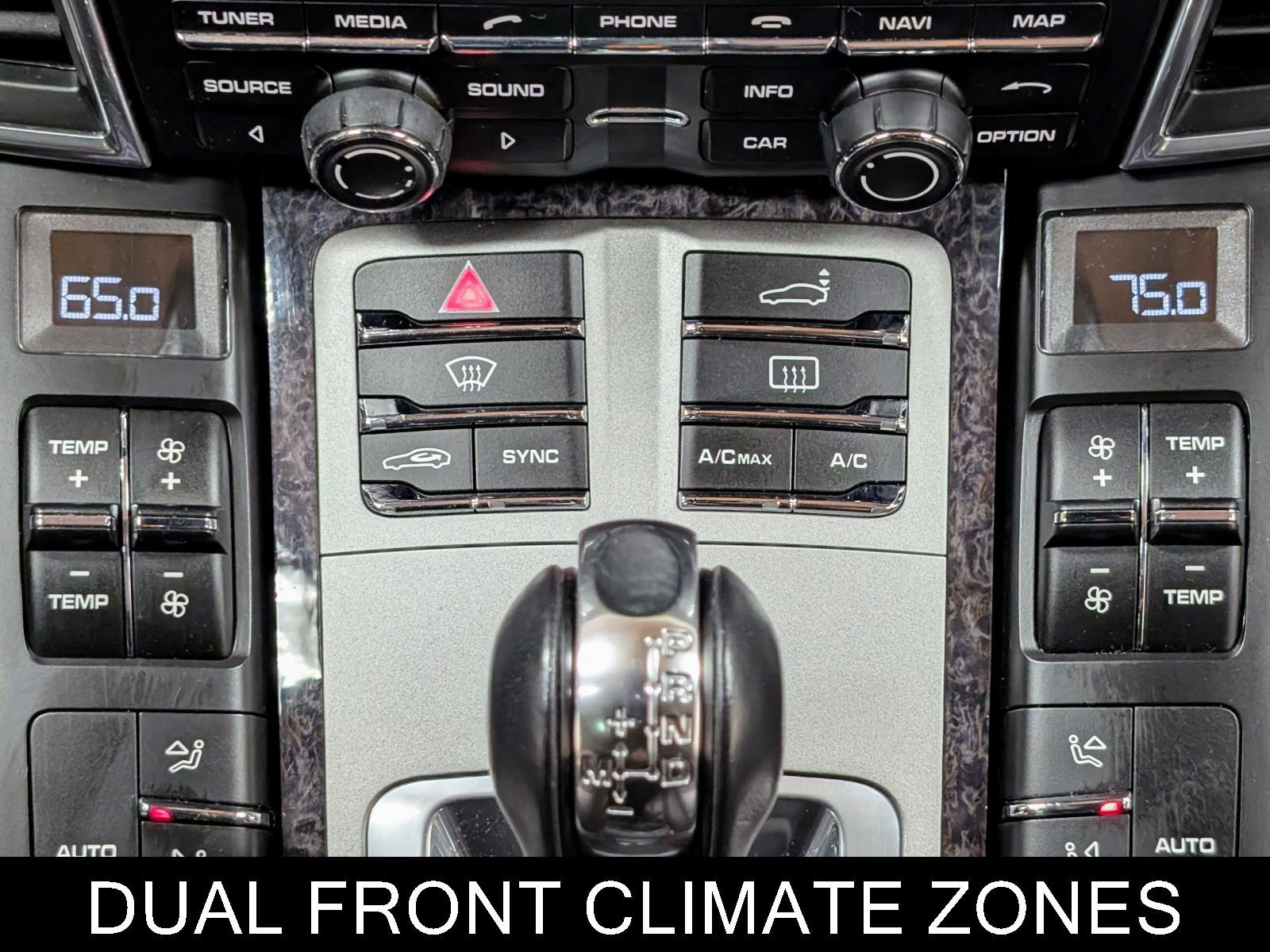 Used 2014 Porsche Panamera 4 image 30