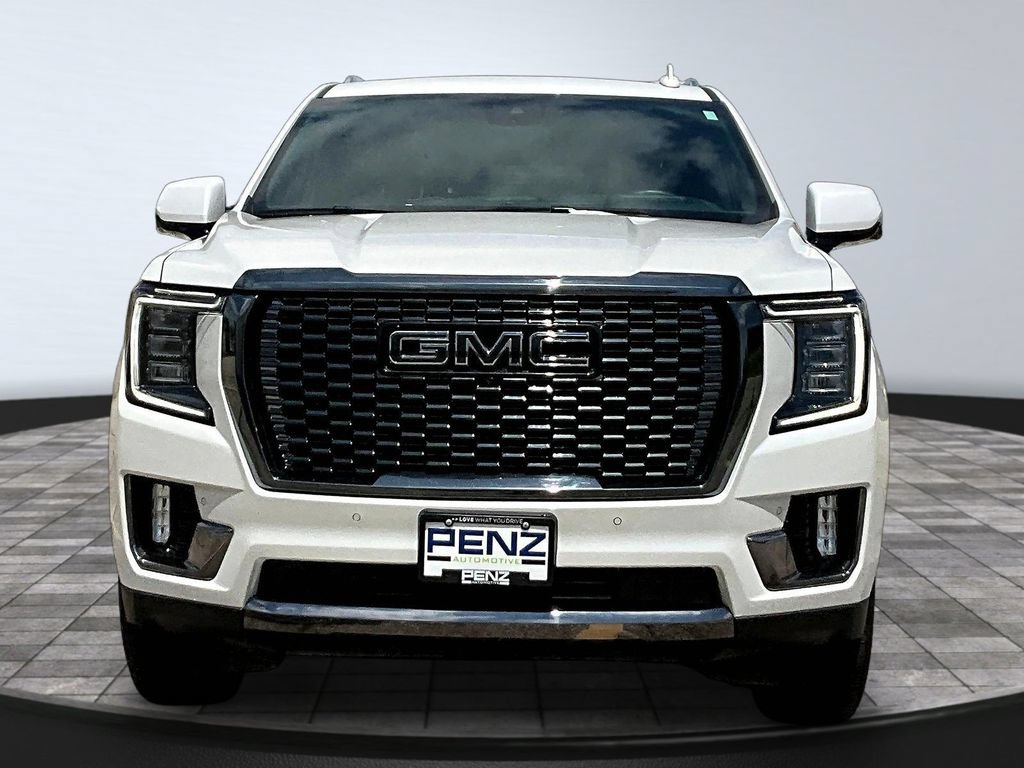 Used 2024 GMC Yukon Denali Ultimate AWD/4WD image 2