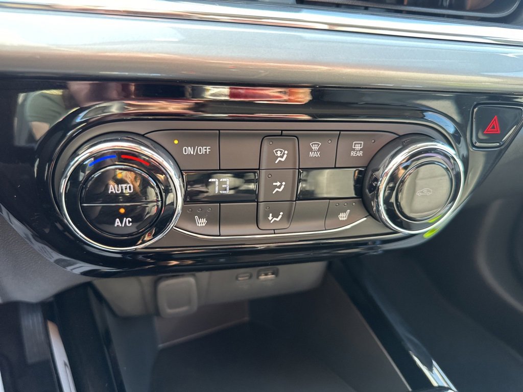 Used 2025 Chevrolet Trax LT w/ Driver Confidence Package image 18