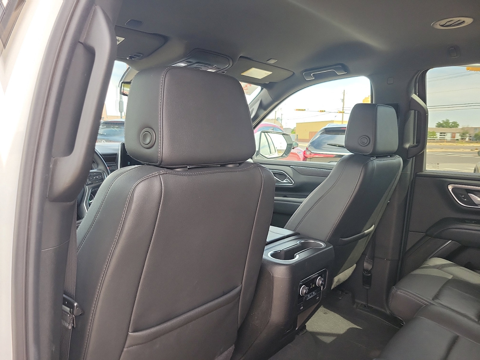 Used 2024 Chevrolet Tahoe LT AWD/4WD image 12