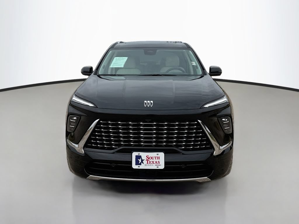 Used 2026 Buick Enclave Avenir w/ Super Cruise Package FWD image 2