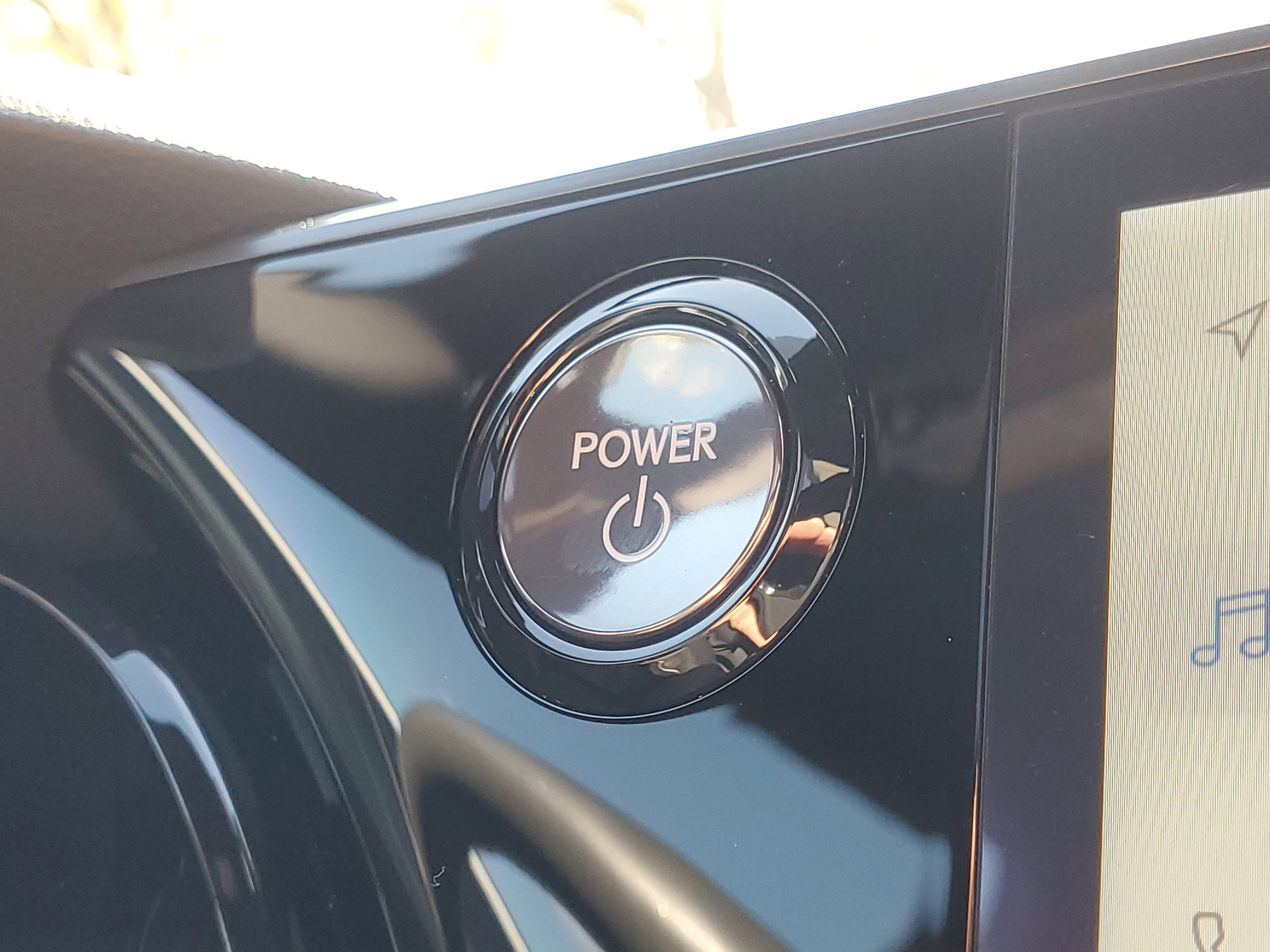 Used 2024 Lexus RX 500h F Sport w/ Cold Area Package image 31