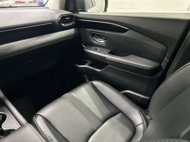Certified 2025 Honda Pilot Touring image 13