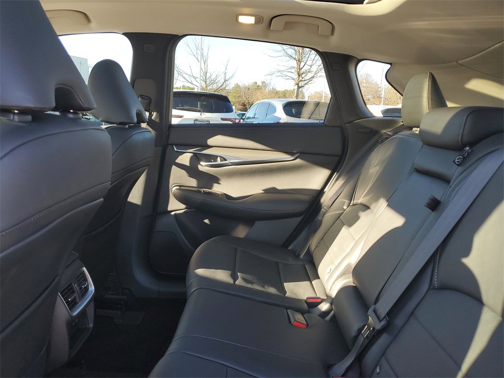 Used 2025 INFINITI QX50 Luxe image 15