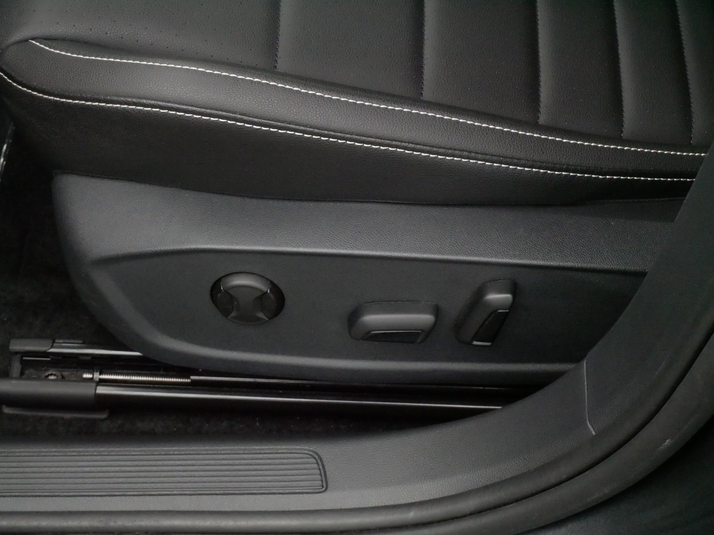 Certified 2024 Volkswagen Jetta SE image 20