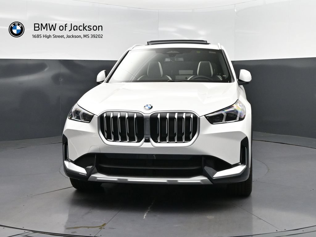 New 2026 BMW X1 xDrive28i w/ Technology Package AWD/4WD image 10