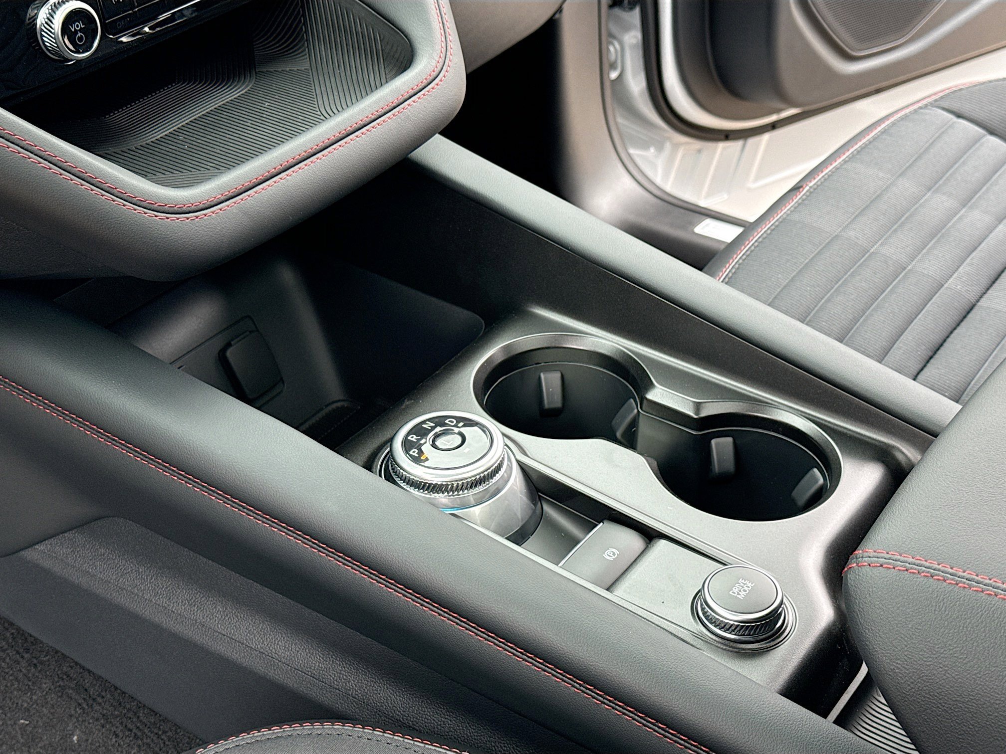 New 2026 Ford Explorer ST-Line image 11