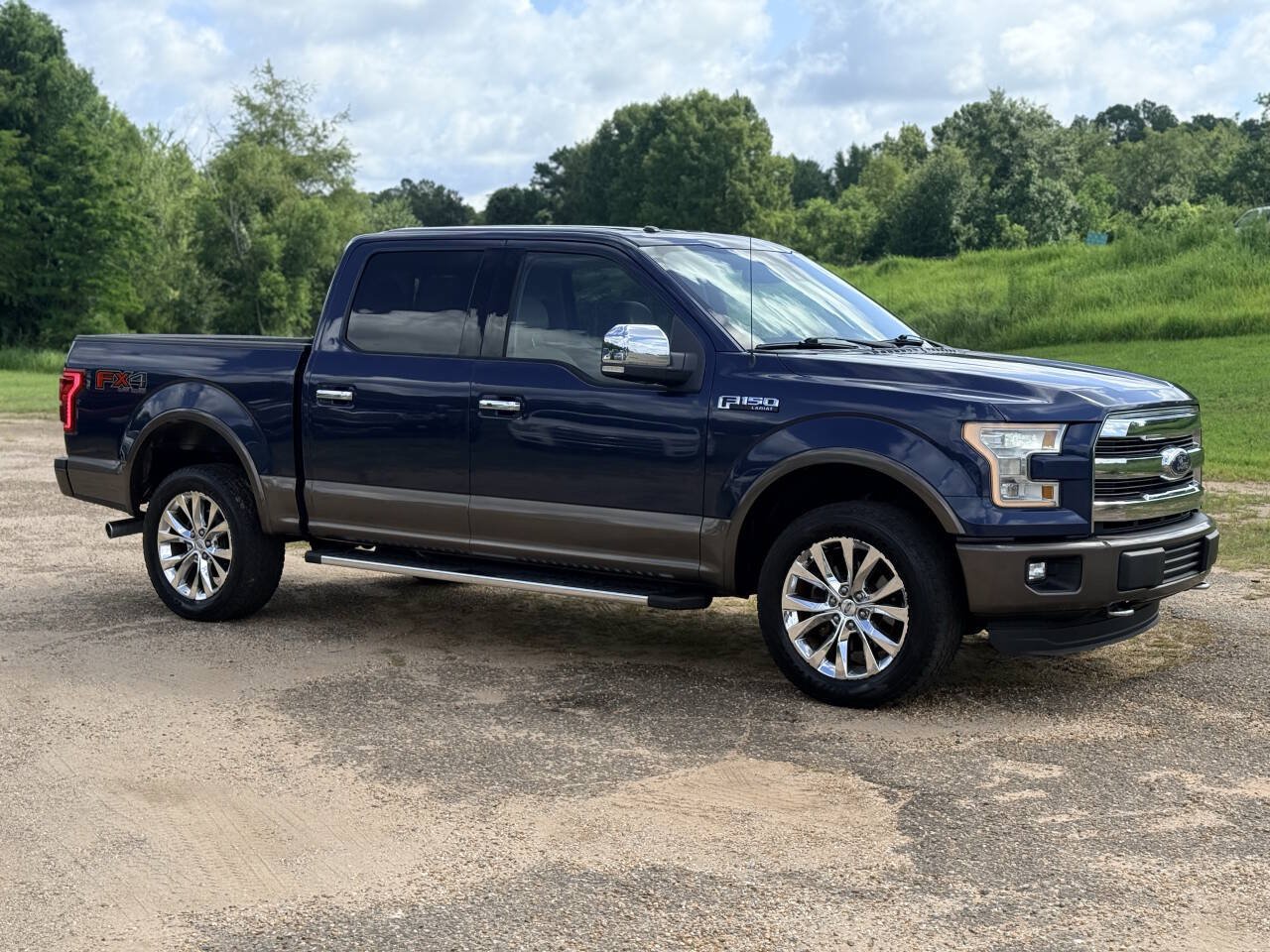 Used 2015 Ford F150 Lariat w/ Equipment Group 502A Luxury AWD/4WD image 7