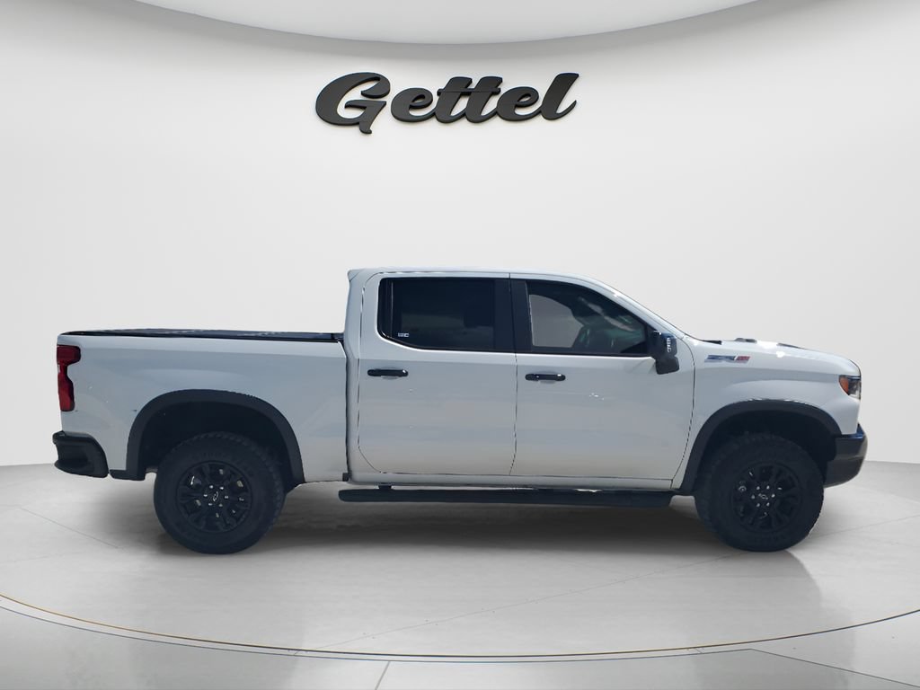 Used 2025 Chevrolet Silverado 1500 ZR2 w/ Technology Package AWD/4WD image 3
