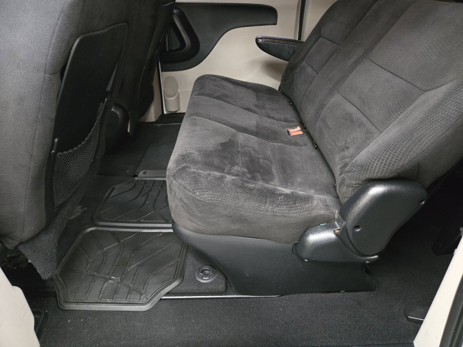 Used 2014 Dodge Grand Caravan American Value Package FWD image 6