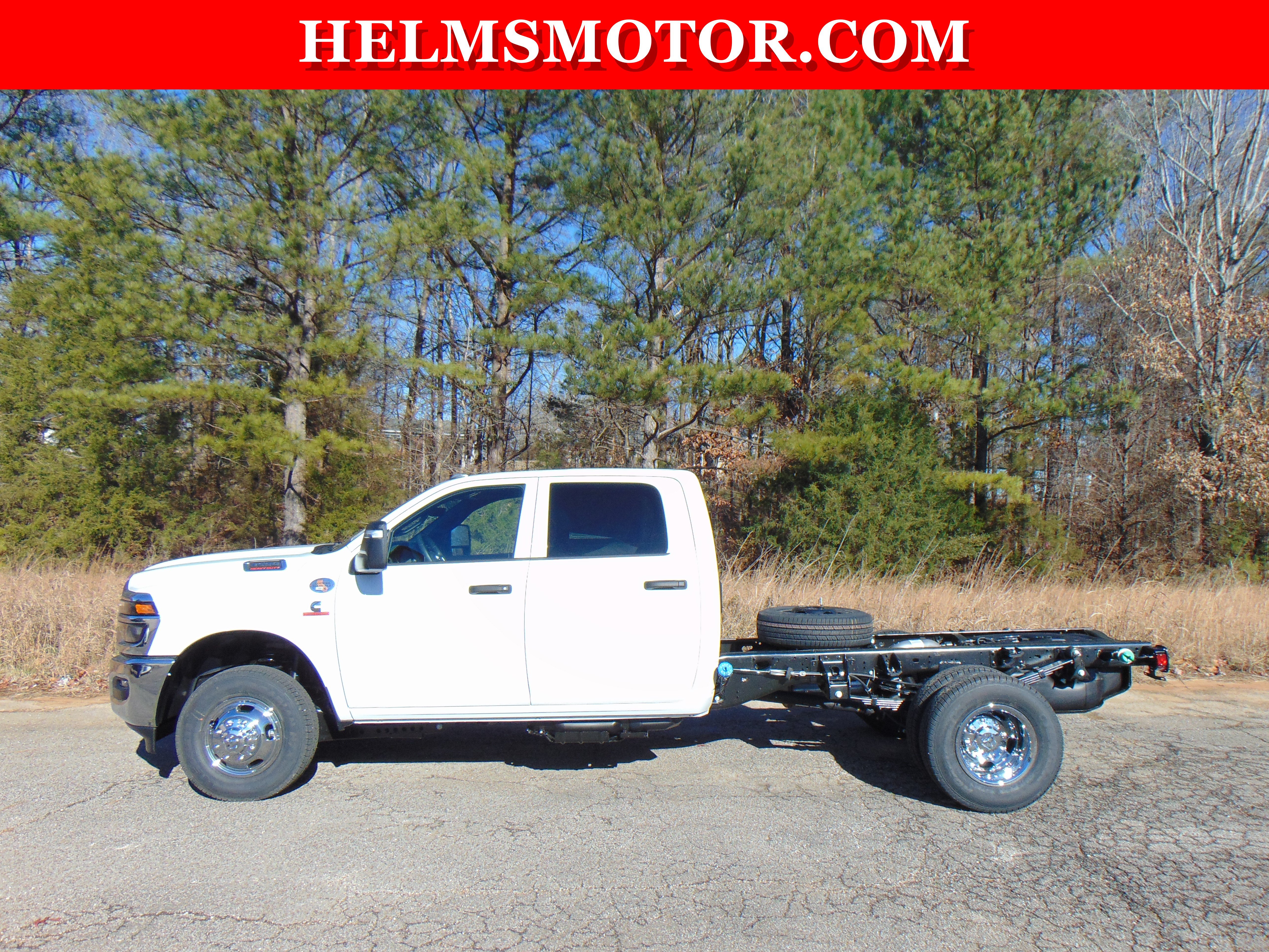 New 2026 RAM 3500 Tradesman w/ Chrome Appearance Group A AWD/4WD image 4