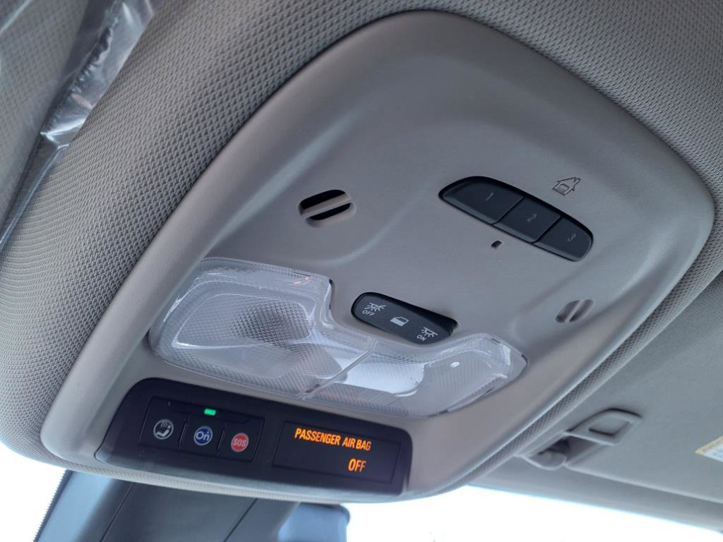 Certified 2024 Buick Encore GX Avenir w/ Avenir Technology Package image 20