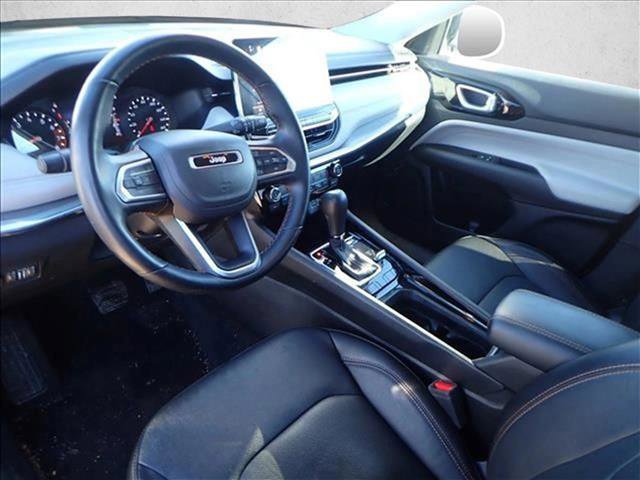 Used 2022 Jeep Compass Limited image 8