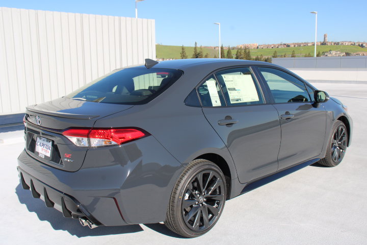 New 2027 Toyota Corolla SE w/ SE Premium Package FWD image 3