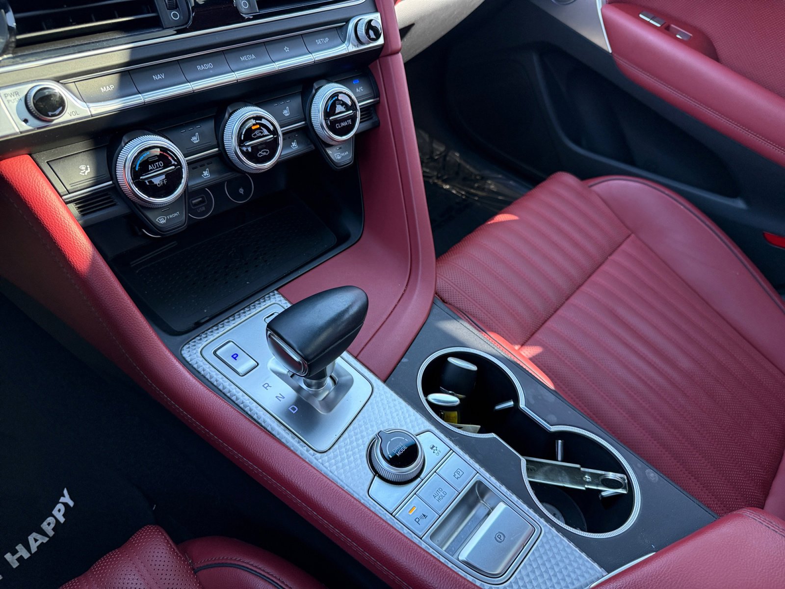 Used 2023 Genesis G70 2.0T w/ Sport Prestige Package image 13