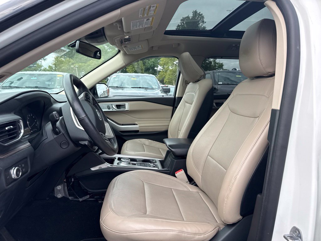 Used 2020 Ford Explorer Limited AWD/4WD image 6