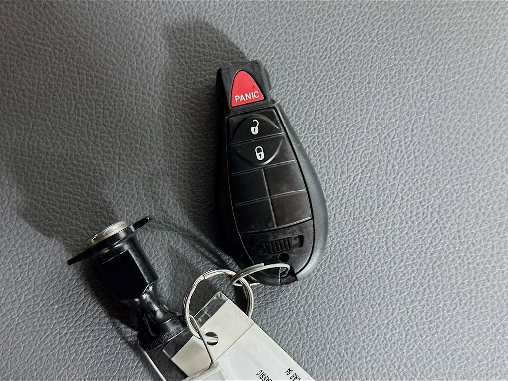 Used 2020 RAM 1500 Classic SLT image 34