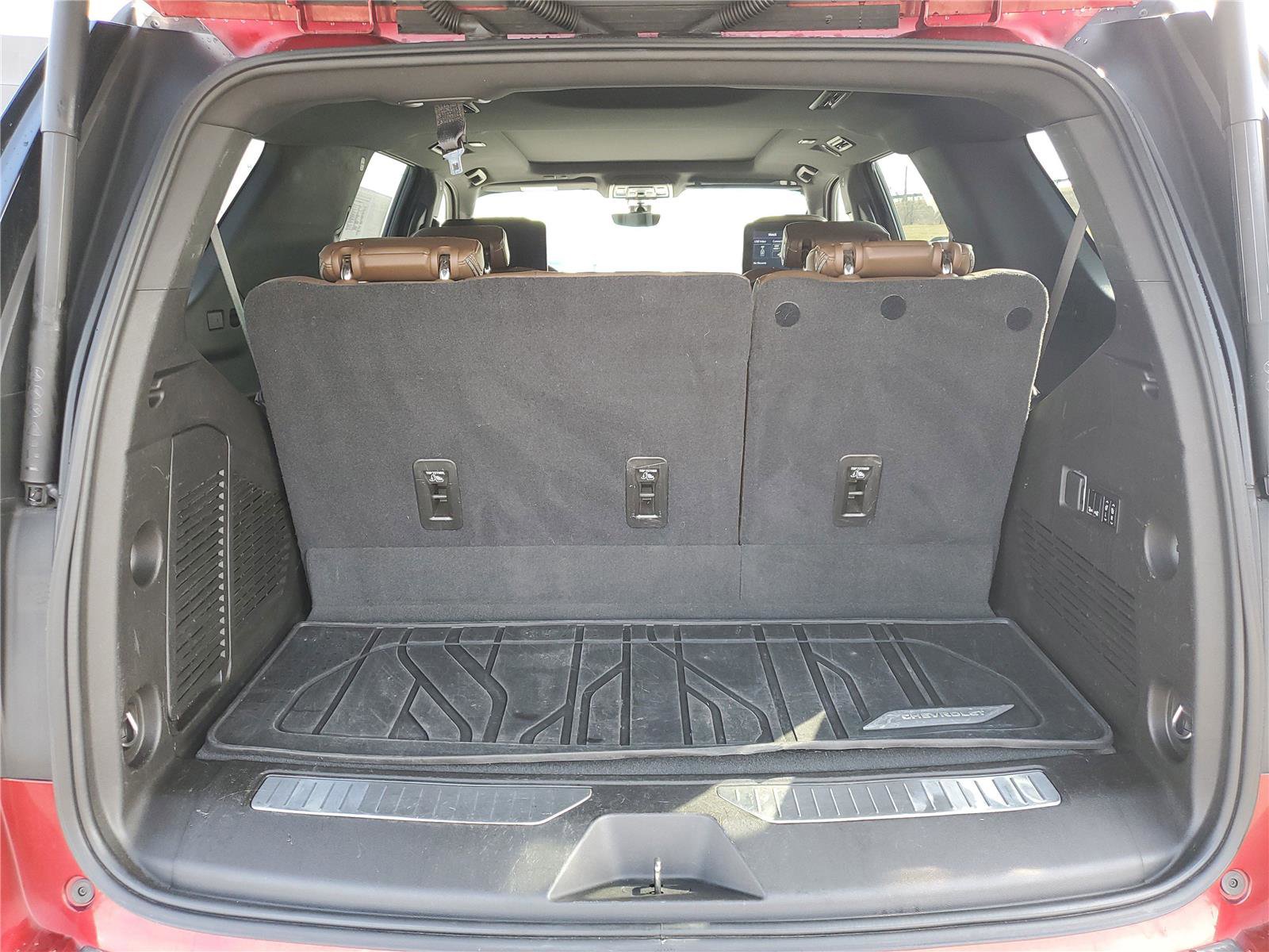 Used 2021 Chevrolet Tahoe High Country w/ Premium Package image 7