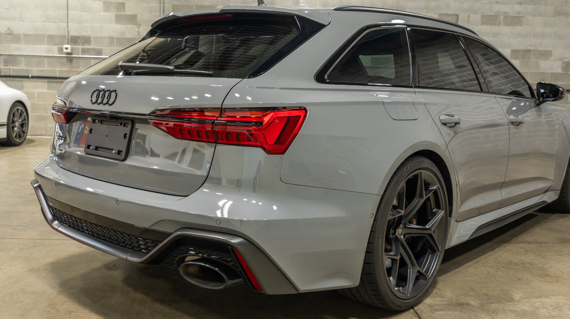 Used 2024 Audi RS 6 performance AWD/4WD image 25
