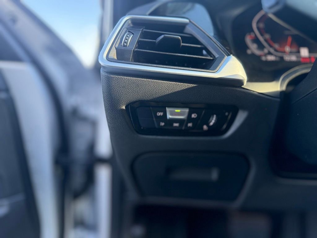 Used 2019 BMW 330i Sedan w/ Premium Package image 14