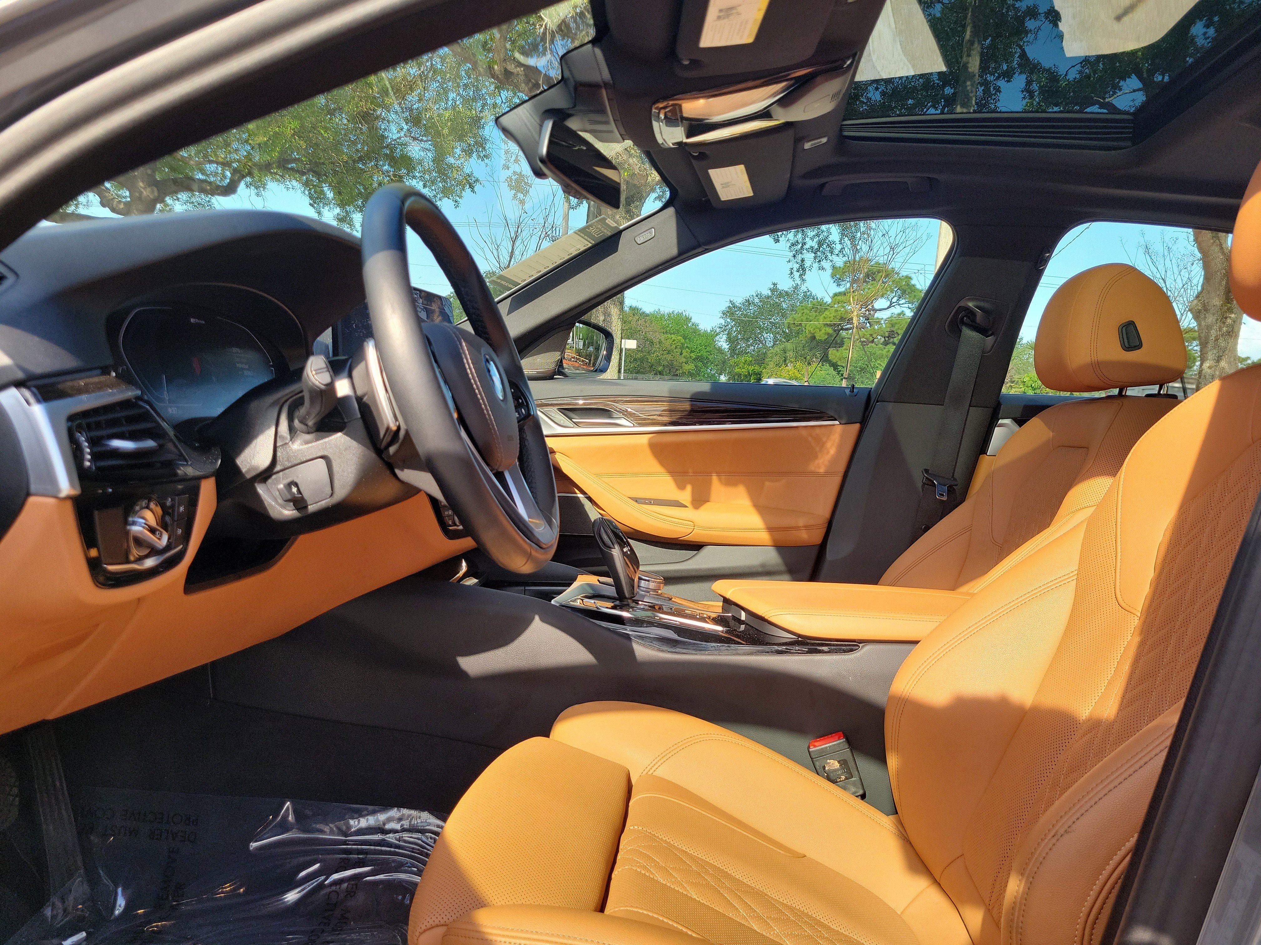 Certified 2023 BMW 530e w/ Premium Package image 21