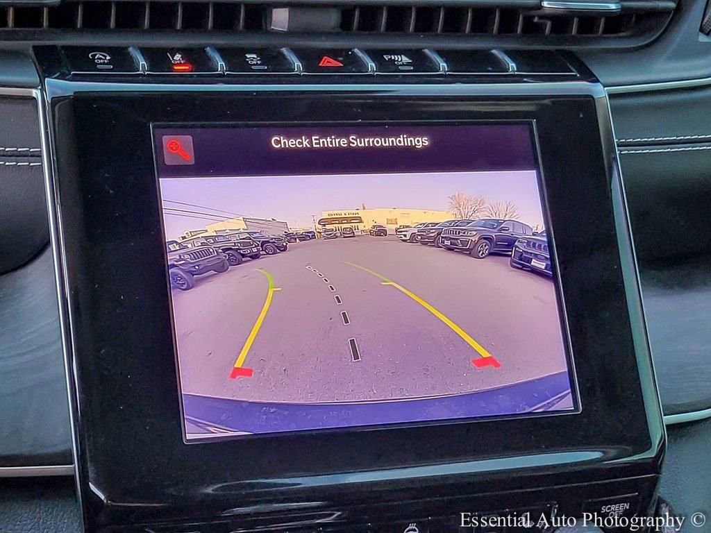 Used 2022 Jeep Grand Cherokee L Limited w/ Trailer Tow Group (B) image 19