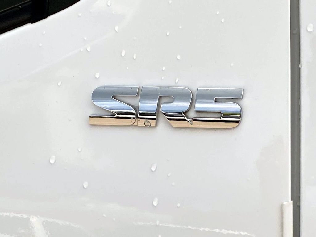 Used 2023 Toyota Tacoma SR5 AWD/4WD image 31