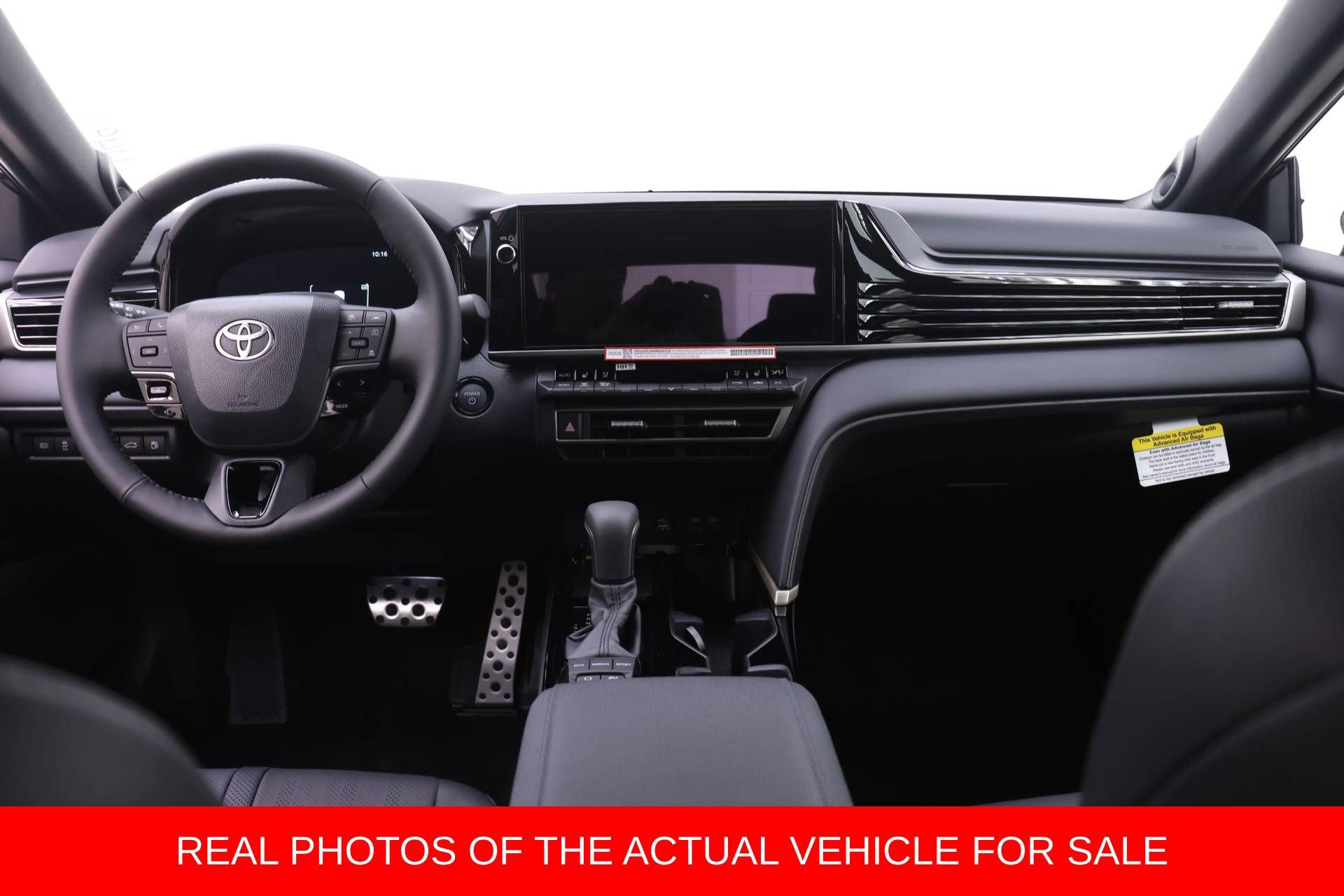 Used 2026 Toyota Camry SE image 5