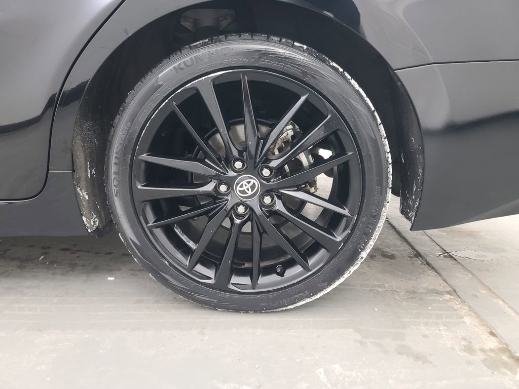 Used 2023 Toyota Camry XSE image 10