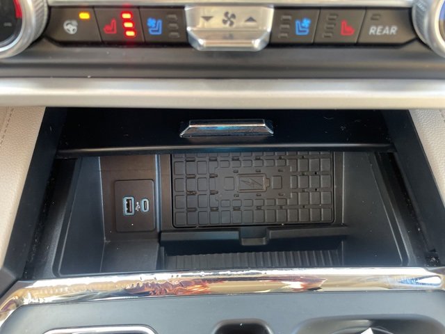 Certified 2024 Ford Expedition Max XLT image 39