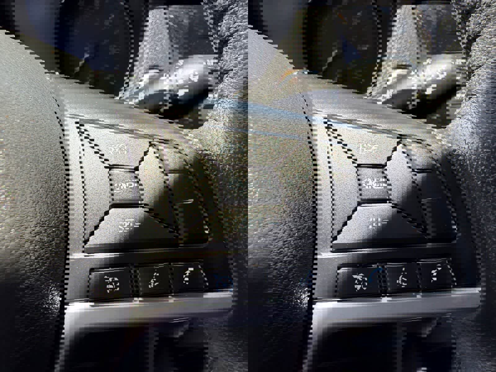 Used 2020 Nissan Rogue SV AWD/4WD image 16