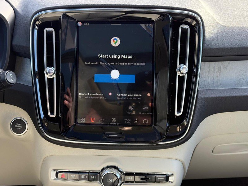 New 2026 Volvo XC40 B5 Ultra w/ Climate Package image 8