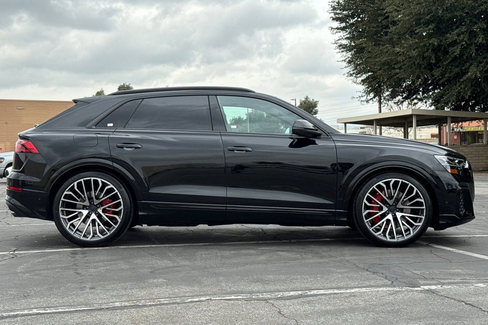 New 2026 Audi SQ8 Prestige image 3