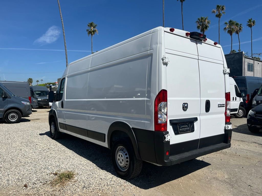 Used 2024 RAM ProMaster 2500 w/ Safety Group image 10