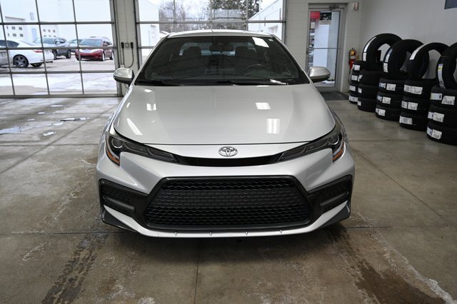 Used 2021 Toyota Corolla SE image 2