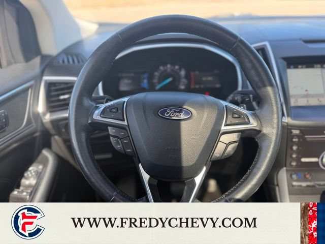 Used 2017 Ford Edge Titanium w/ Equipment Group 301A AWD/4WD image 12