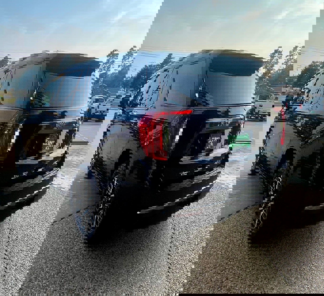 Used 2023 GMC Yukon AT4 w/ Max Trailering Package image 6