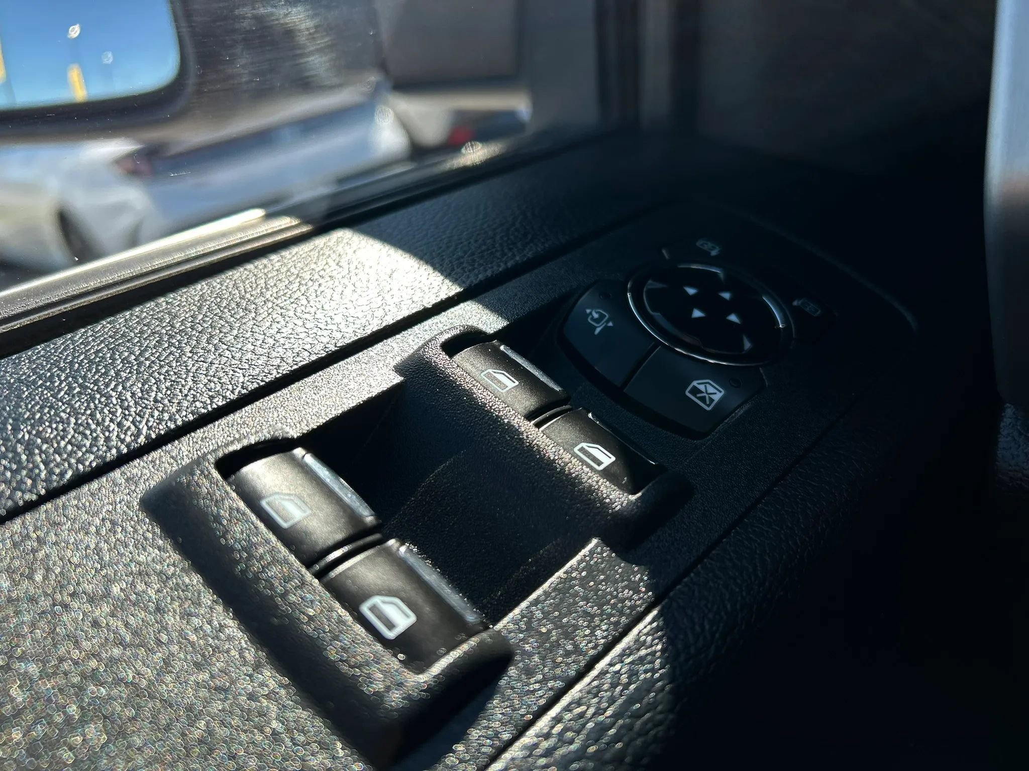 Used 2019 Ford F150 Platinum w/ Equipment Group 701A Luxury image 11